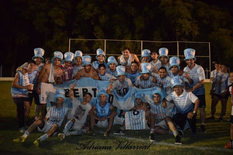 Libertad festejó el título en la liga que agrupa a dos provincias. Gentileza: Adriana Villarreal.