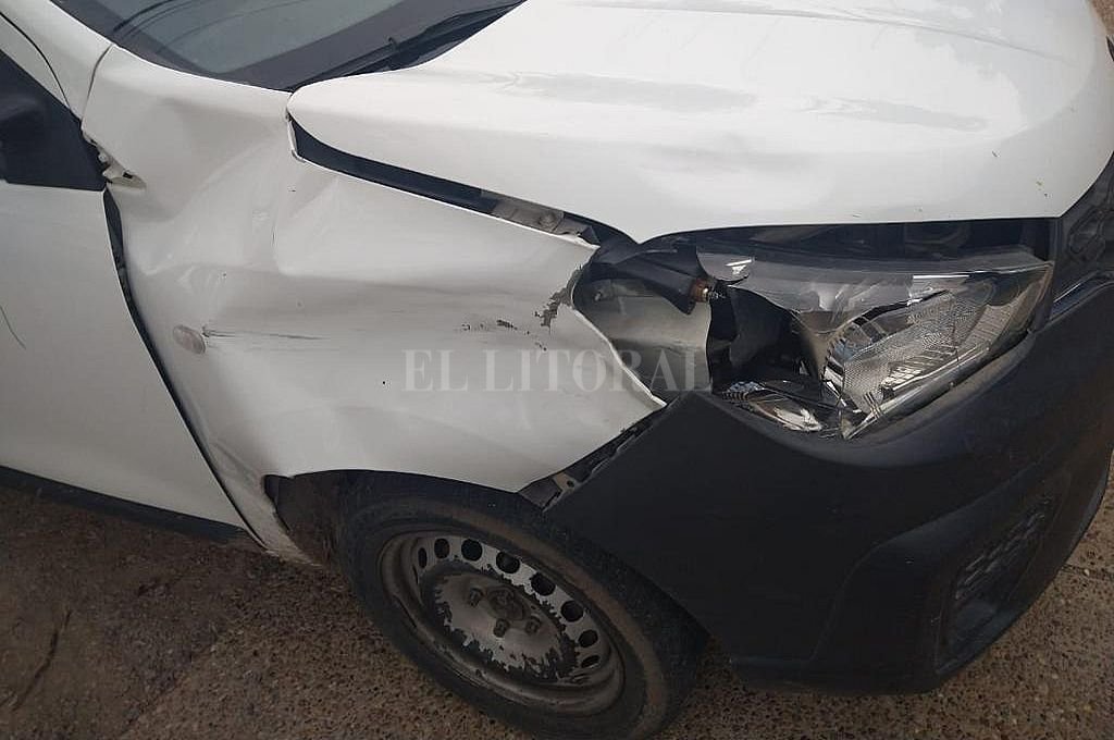Así quedó el vehículo del remisero.    El Litoral
