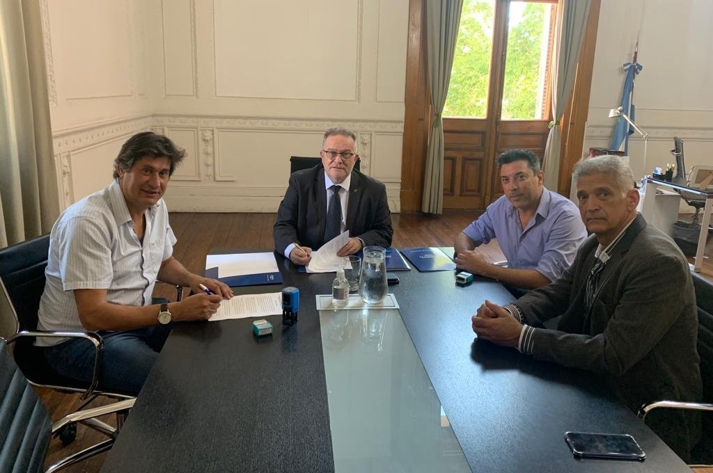Santacroce se reunió con el ministro Lagna. Gentileza: prensa Gobierno de Santa Fe.