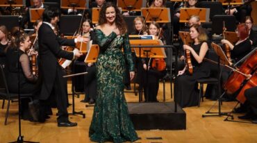 La soprano Marija Jelic ha compartido el escenario junto a figuras de la lírica internacional y cantado en el mítico Carnegie Hall de Nueva York