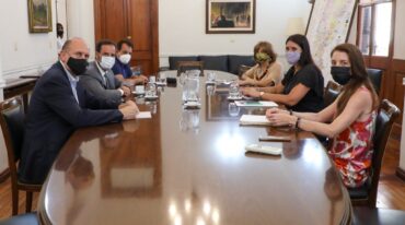 El gobernador Perotti recibió a Sujarchuk. Gentileza: prensa Gobierno de Santa Fe.