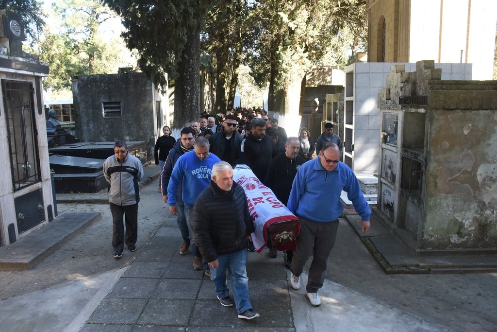 Sentida despedida al chofer asesinado por un ex cadete. Flavio Raina