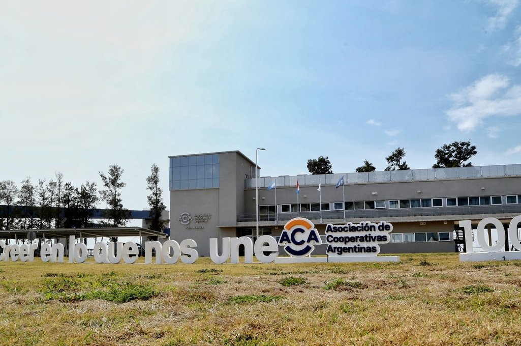 El puerto inaugurado es uno de los mayores emprendimientos e inversiones encarados en los últimos tiempos por el grupo cooperativo. Gobierno de la Provincia