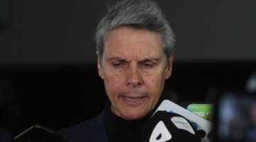 El funcionario concibe al turismo como una actividad económica o de producción que