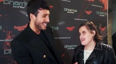 La cantante Evangelina Rebozio pudo concretar su sueño de conocer al artista colombiano Sebastián Yatra.