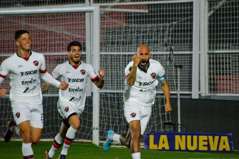 Patronato ganó un partido difícil y complicado y se ilusiona con la permanencia.