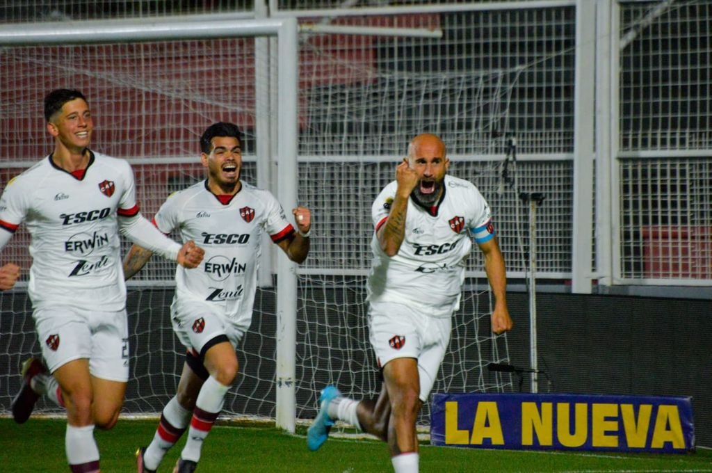 Patronato ganó un partido difícil y complicado y se ilusiona con la permanencia.