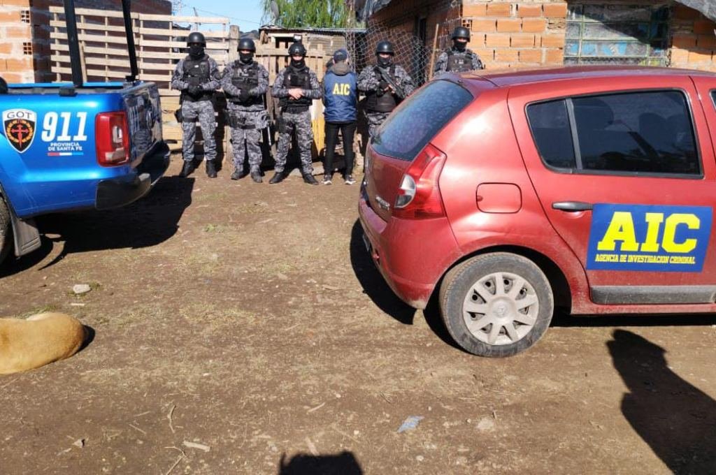 Amplio despliegue policial en el barrio Nueva Roma D de la ciudad de Casilda. Gentileza.