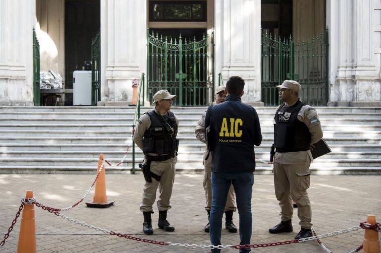 Un nuevo atentado contra la institucionalidad en Rosario. Marcelo Manera