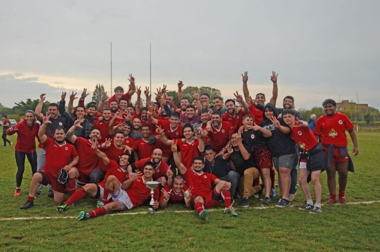El plantel masculino del Club Los Espinillos