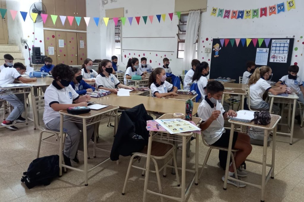 Los docentes públicos reclaman por los días descontados y por una mejora salarial. Archivo.