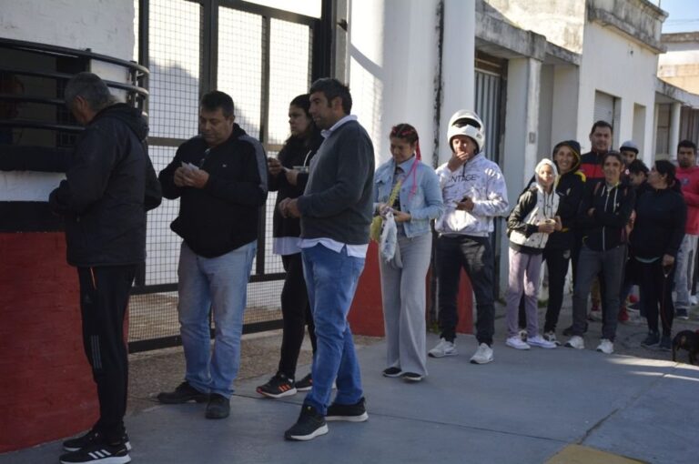Patronato prácticamente agotó las entradas para el cotejo frente a River. Foto: Prensa Patronato