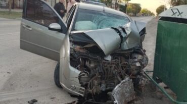 El automóvil era conducido por un hombre
