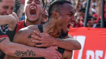 Ditta festeja su gol