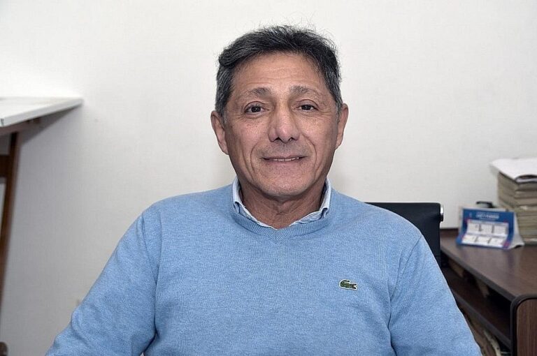 Oscar Lenzi dejó la puerta abierta a la continuidad de Patronato en Primera División.