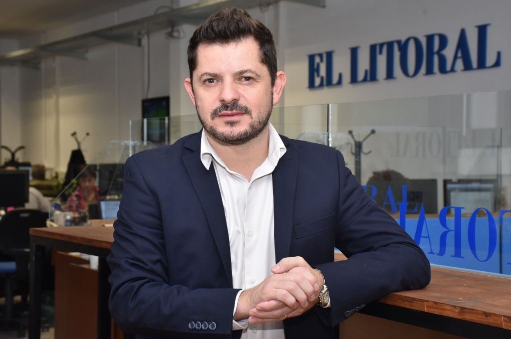 Una de las visitas del senador Castelló a El Litoral de Santa Fe