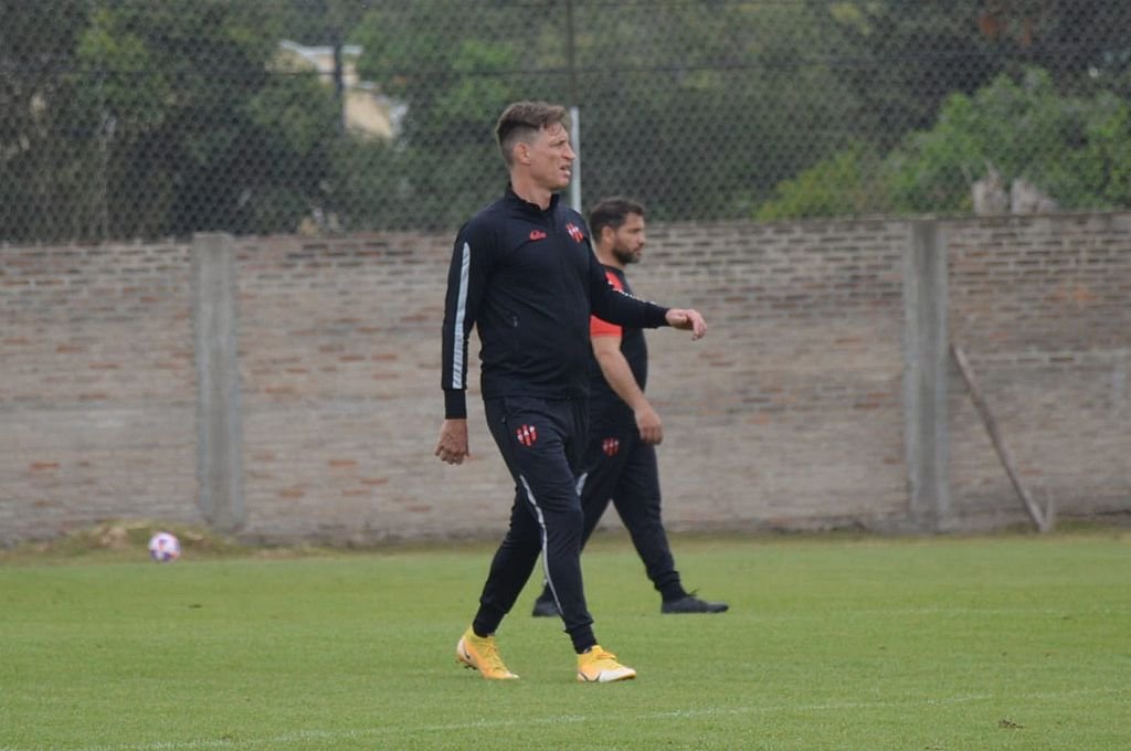 Patronato y Sava comenzaron a coparse.