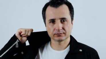 'Uno canta con el cuerpo y no sólo con la voz.'