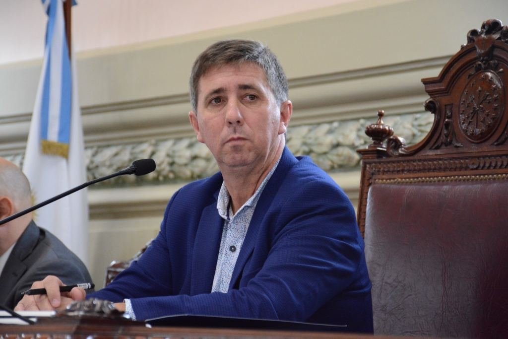 'Siempre en positivo es una tarea que también suma a la necesaria transformación de la actividad política'