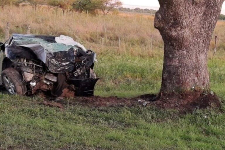 El fuerte impacto terminó con la vida del médico. gentileza