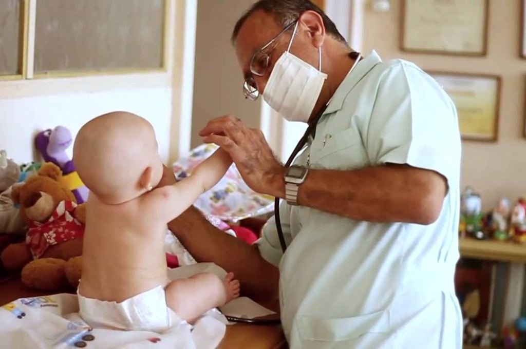 'Si no se piensa de inmediato una política de Estado que incentive y acompañe a los profesionales médicos