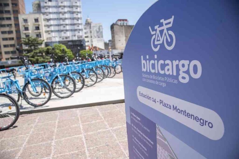Mediante la aplicación BiciCargo es factible visualizar la disponibilidad de rodados como así también realizar la reserva obligatoria previa al uso