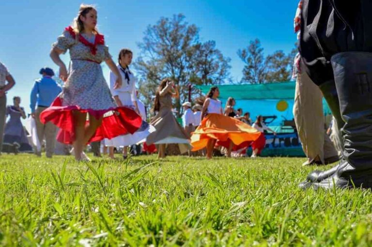Telmo agregó que se armó un esquema de actividades que permitirá en el acto protocolar contar la historia de lo que pasa en la escuela y por qué el Día de la Tradición es tan importante para la institución. Gentileza