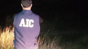 Personal de Criminalística y Forense en la escena del hecho. Gentileza.