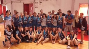 El equipo femenino U13 del Paraná Rowing Club viene desarrollando una excelente temporada.