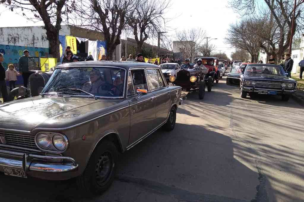 La última edición del Paseo Santafesino de Regularidad organizado por la Escudería mostró una performance "muy positiva". Mirador