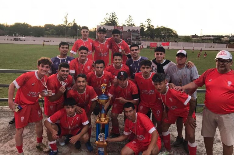 Huracán fue el campeón. Gentileza: prensa Huracán Villa Ocampo.