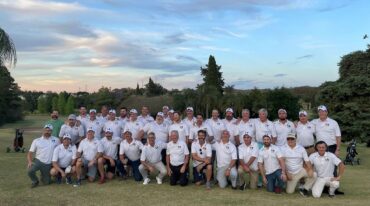Ex jugadores de Estudiantes y Tilcara trasladaron el clásico del rugby al golf