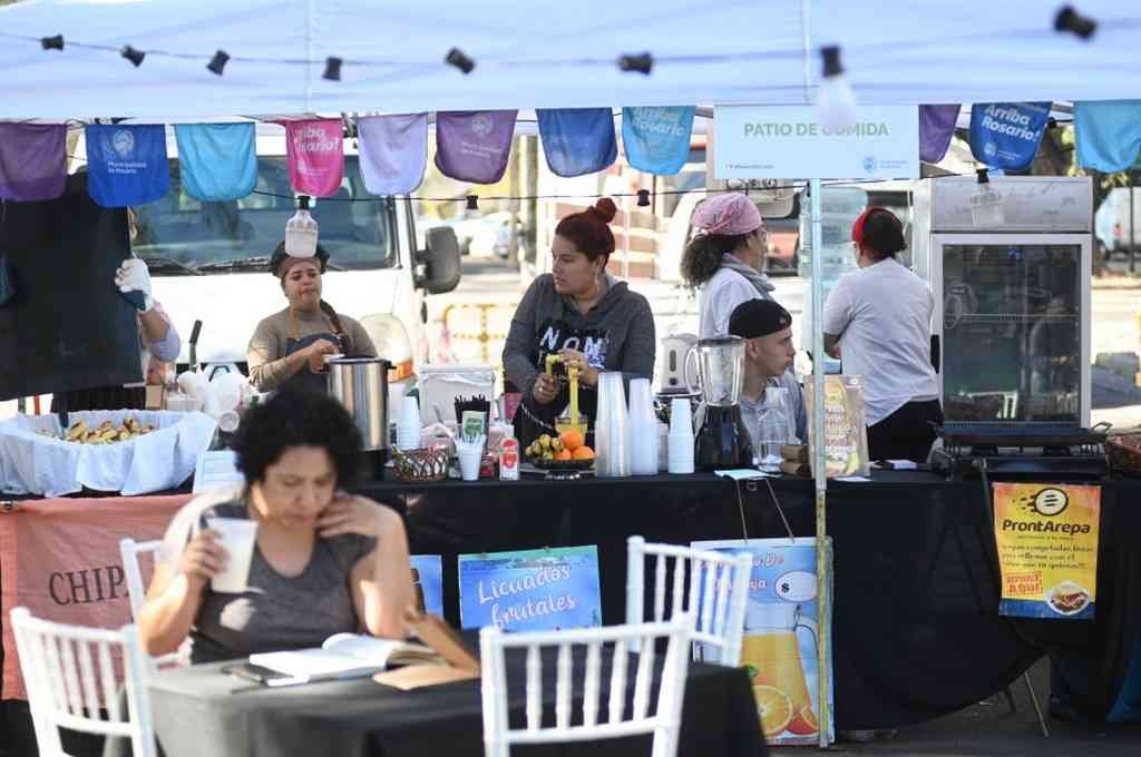 Biomercado es un espacio de la Municipalidad de Rosario donde se promueve el trabajo asociativo