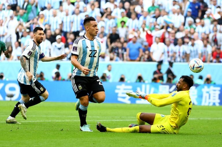 Lautaro Martínez ponía el 2-0 para Argentina