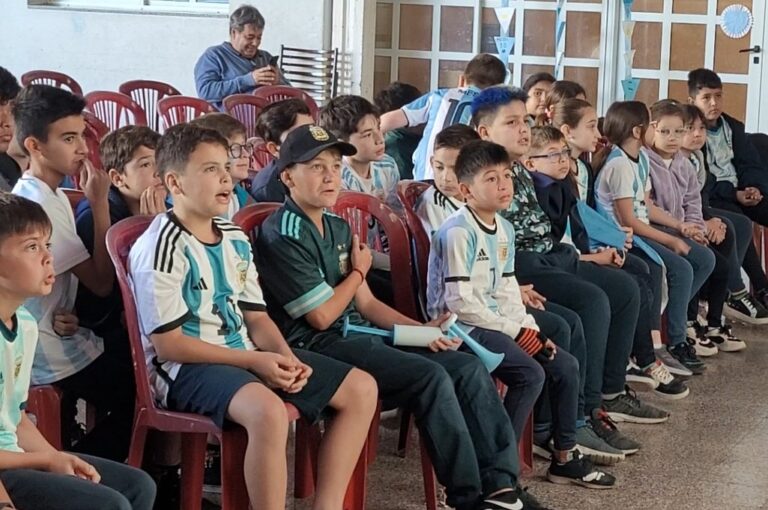 La escuela donde cursó los estudios Lionel Scaloni se mostró revolucionada ante el debut de la Selección Argentina en el mundial. Mirador