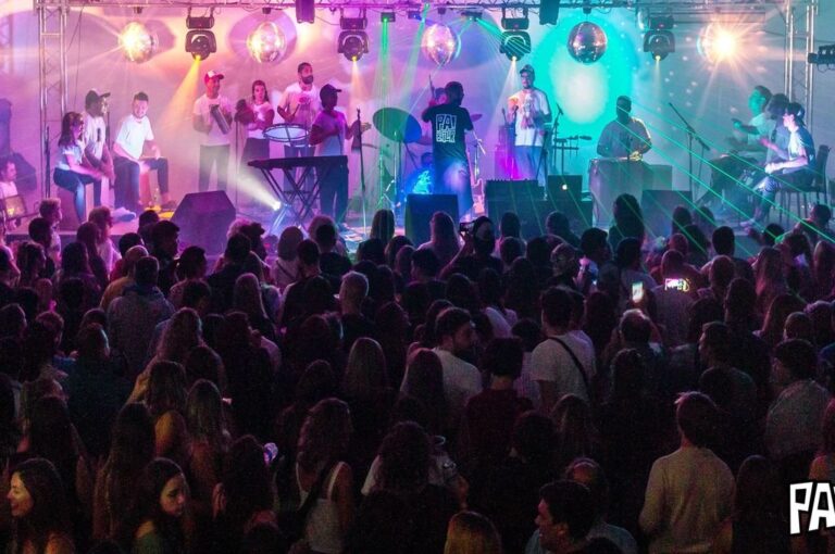 El grupo de percusión oriundo de Gualeguaychú abrirá este domingo la Fiesta de Disfraces en Gualeguay.