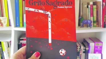 El proyecto se presenta bajo el sello editorial de CR Ediciones y las contratapas están a cargo de Mei Bielsa