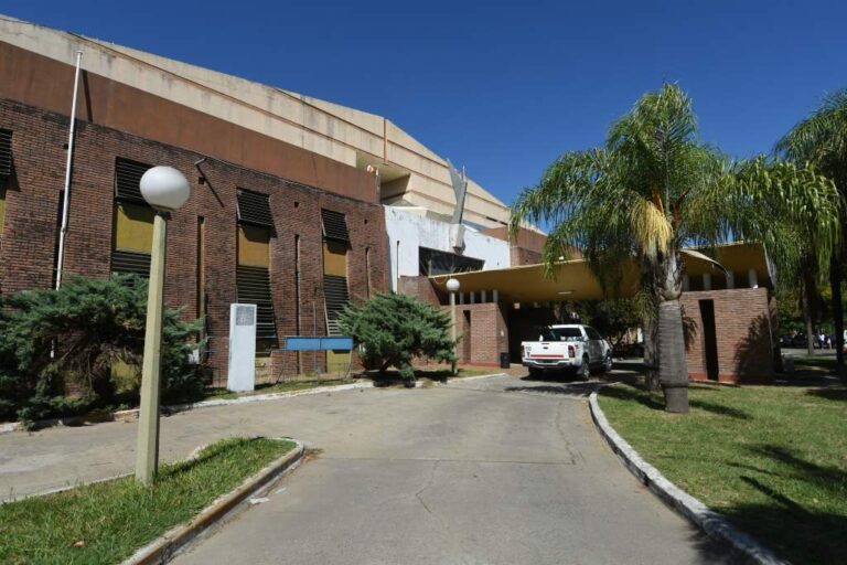 El menor recibió un impacto de bala en la región lumbar y se encuentra internado en el hospital de niños. Archivo/Mauricio Garín.