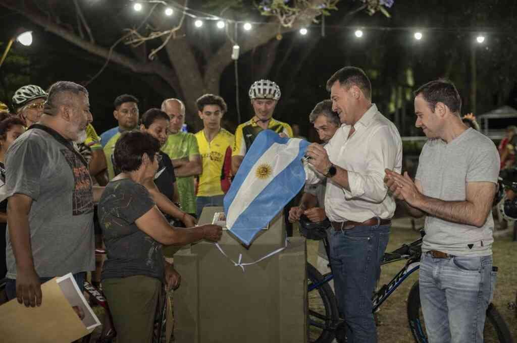 El intendente Raimundo se dirigió a los presentes y recordó con cariño a Maikel. En ese sentido remarcó que el mejor legado que puede dejar una persona es la amistad