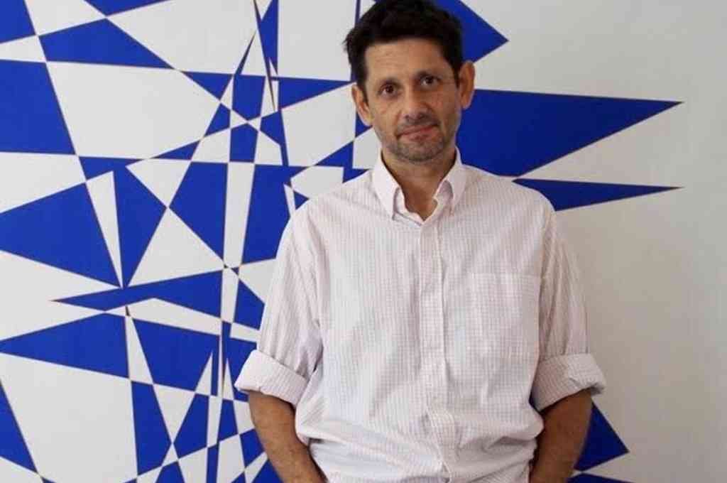Fabián Burgos se presentó en la ciudad de Rosario