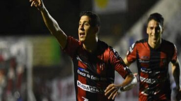 Damián Arce está cerca de ser el primer refuerzo de Patronato para la Primera Nacional.