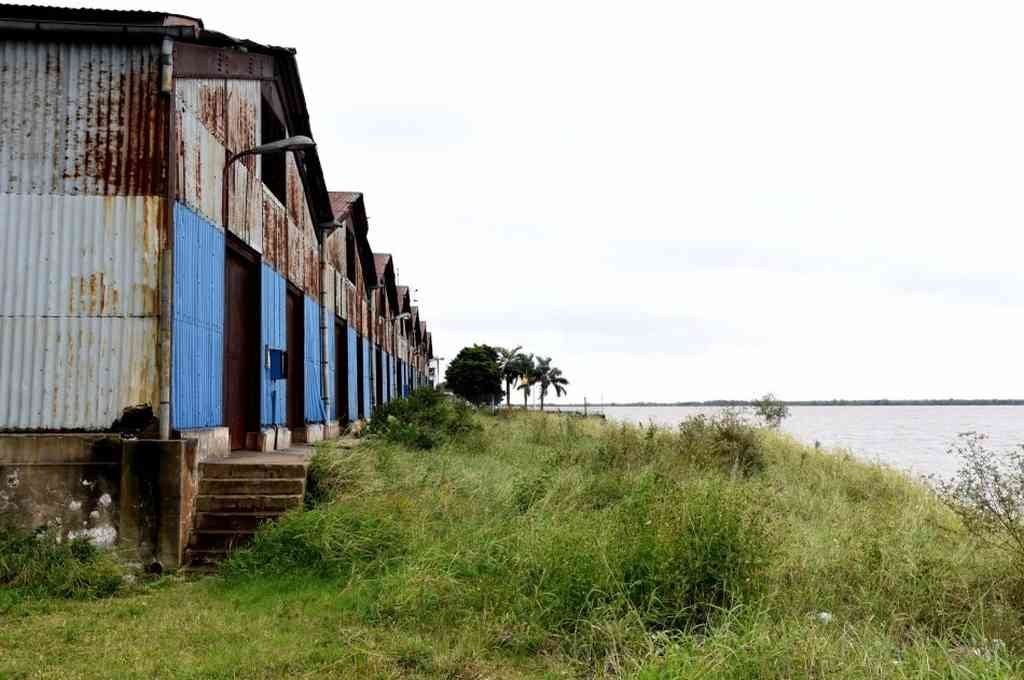 Una de las ideas que tenían en mente desde Obras Públicas era avanzar con la construcción de un nuevo muelle de 550 metros de longitud frontal. Sería una estructura muy costosa