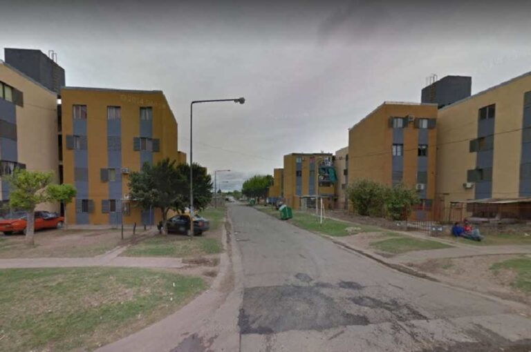 El asesinato del viernes se produjo en la zona de Viamonte y Méjico. Google Street View.