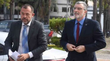 El ahora ex subsecretario de políticas de Seguridad junto al ministro de esa cartera
