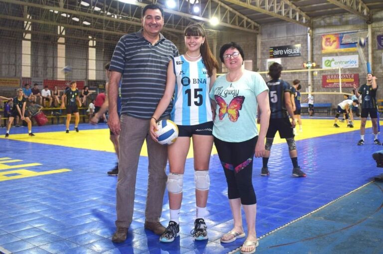 Valen con sus padres en su 'segunda casa'