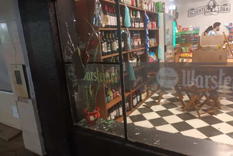Importantes daños materiales en un bar fue el saldo de gresca producidas en la esquina de Aarón Castellanos y Sarmiento