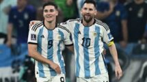 Julián Alvarez y Lionel Messi fueron los goleadores del partido. Reuters.