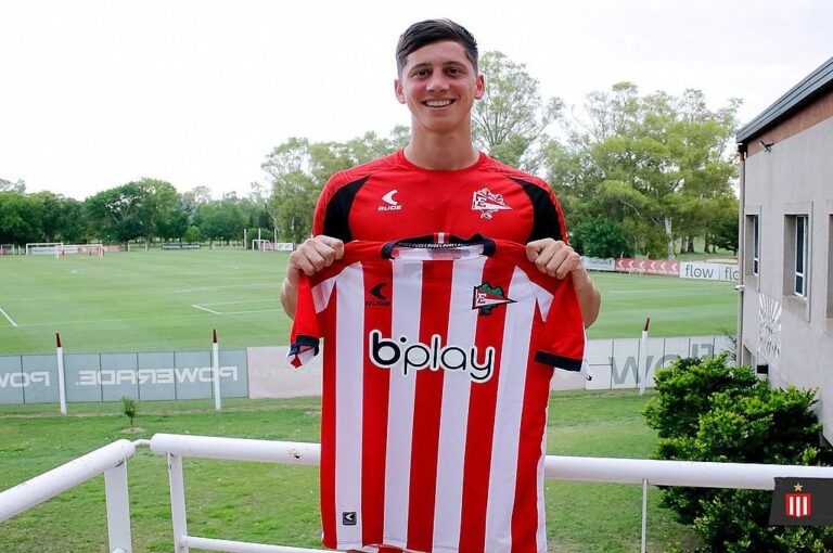 Juan Guasone ya luce los colores de Estudiantes. Prensa Estudiantes