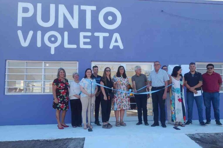 "Cuando pensamos en Puntos Violetas pensamos en llegar con toda la política pública a todo el territorio de nuestra provincia"