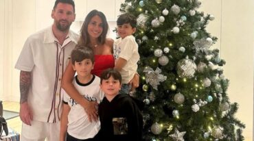 El jugador del PSG celebró la Navidad en Funes. Instagram.